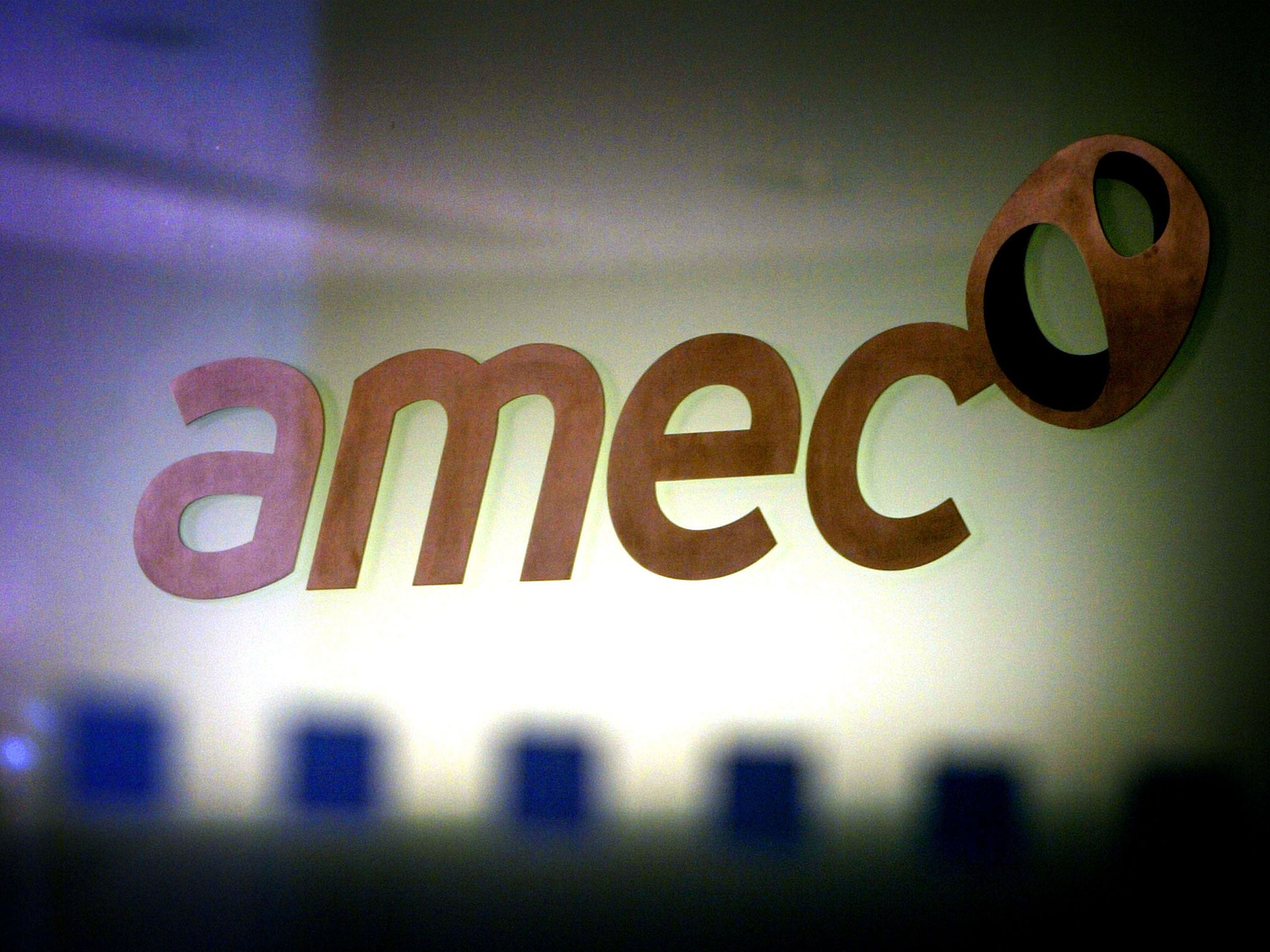 Amec offers £1.9bn to buy rival Foster Wheeler