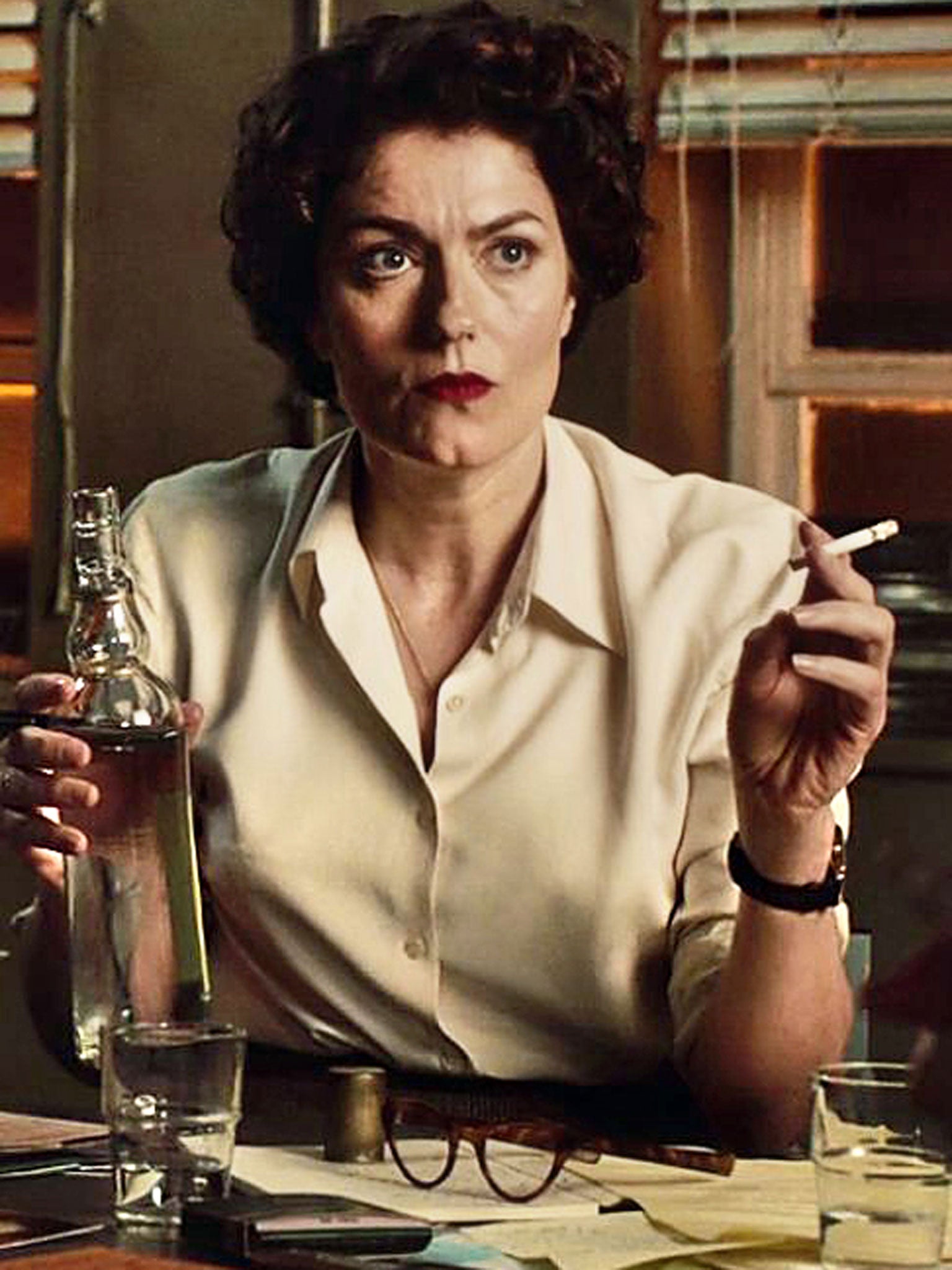 anna chancellor tipping the velvet