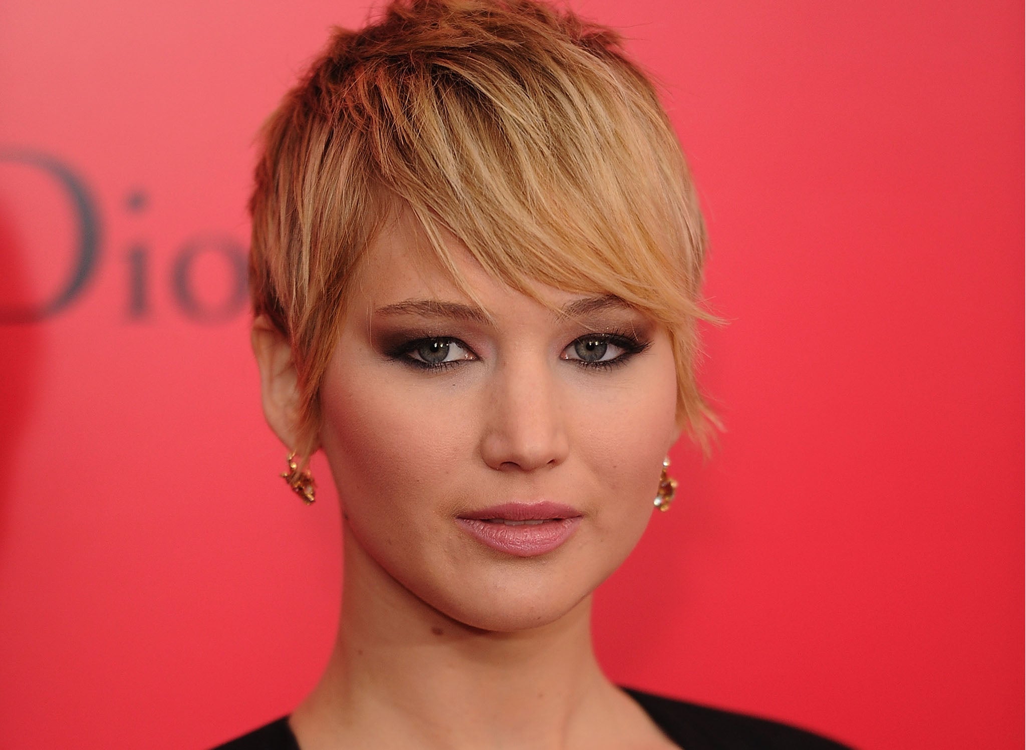 apple icloud stolen jennifer lawrence