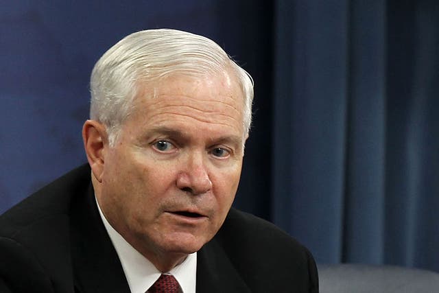 Former US defence secretary Robert Gates has warned the UK against reducing the size of its military