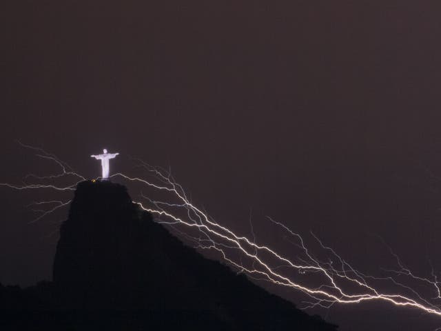 Lightning Strikes Rio De Janeiro Jesus Statue The Independent The Independent Lightning Strikes Rio De Janeiro Jesus Statue The Independent The Independent