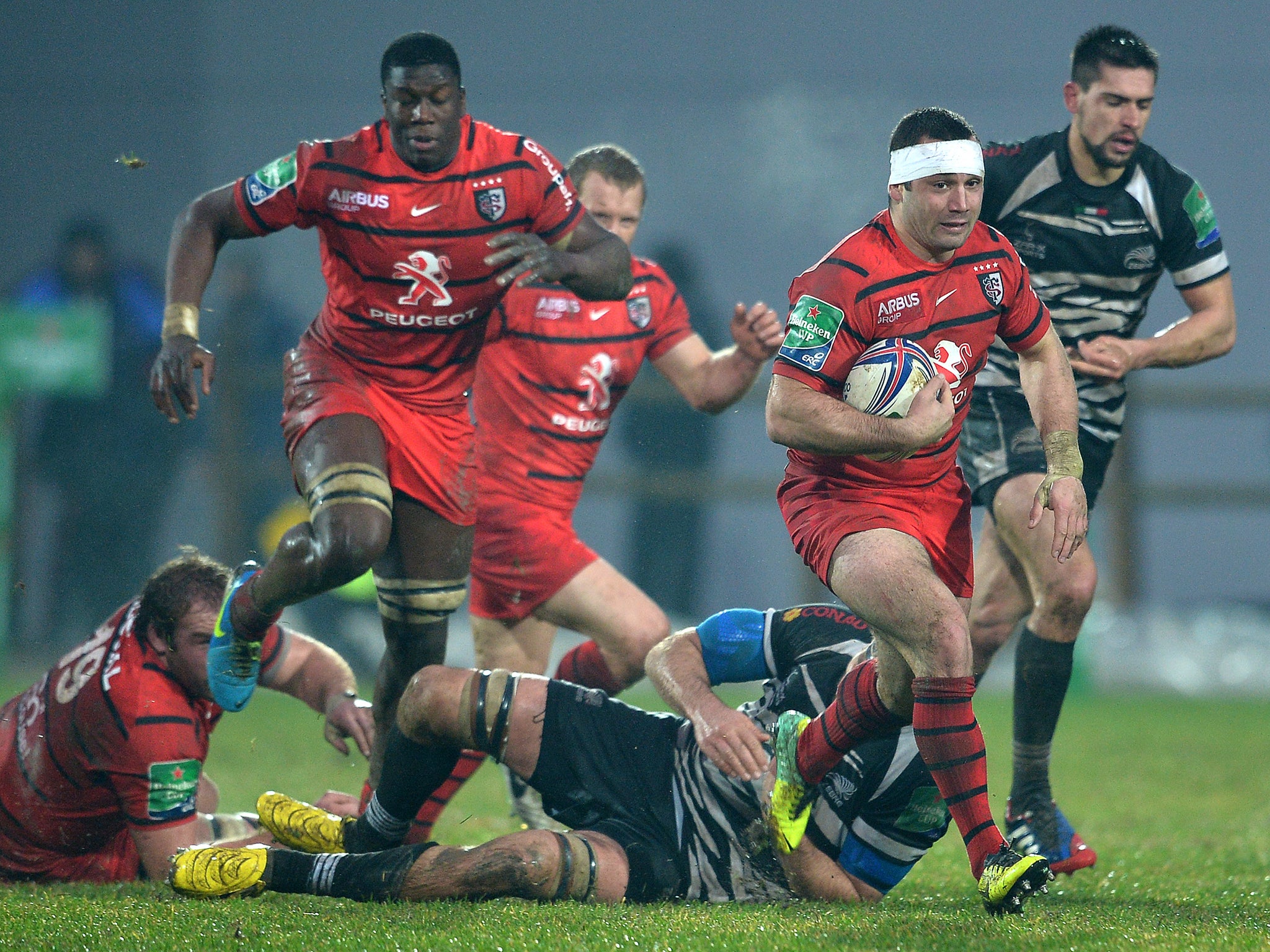 Toulouse beat Zebre 16-6 to move into the Heineken Cup quarter-finals