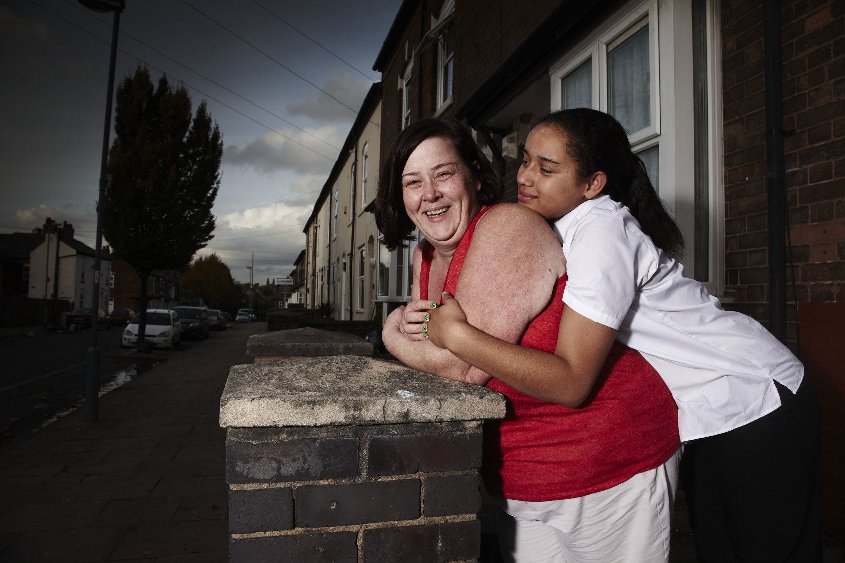 White Dee (left) and Caitlin from the first series of Benefits Street