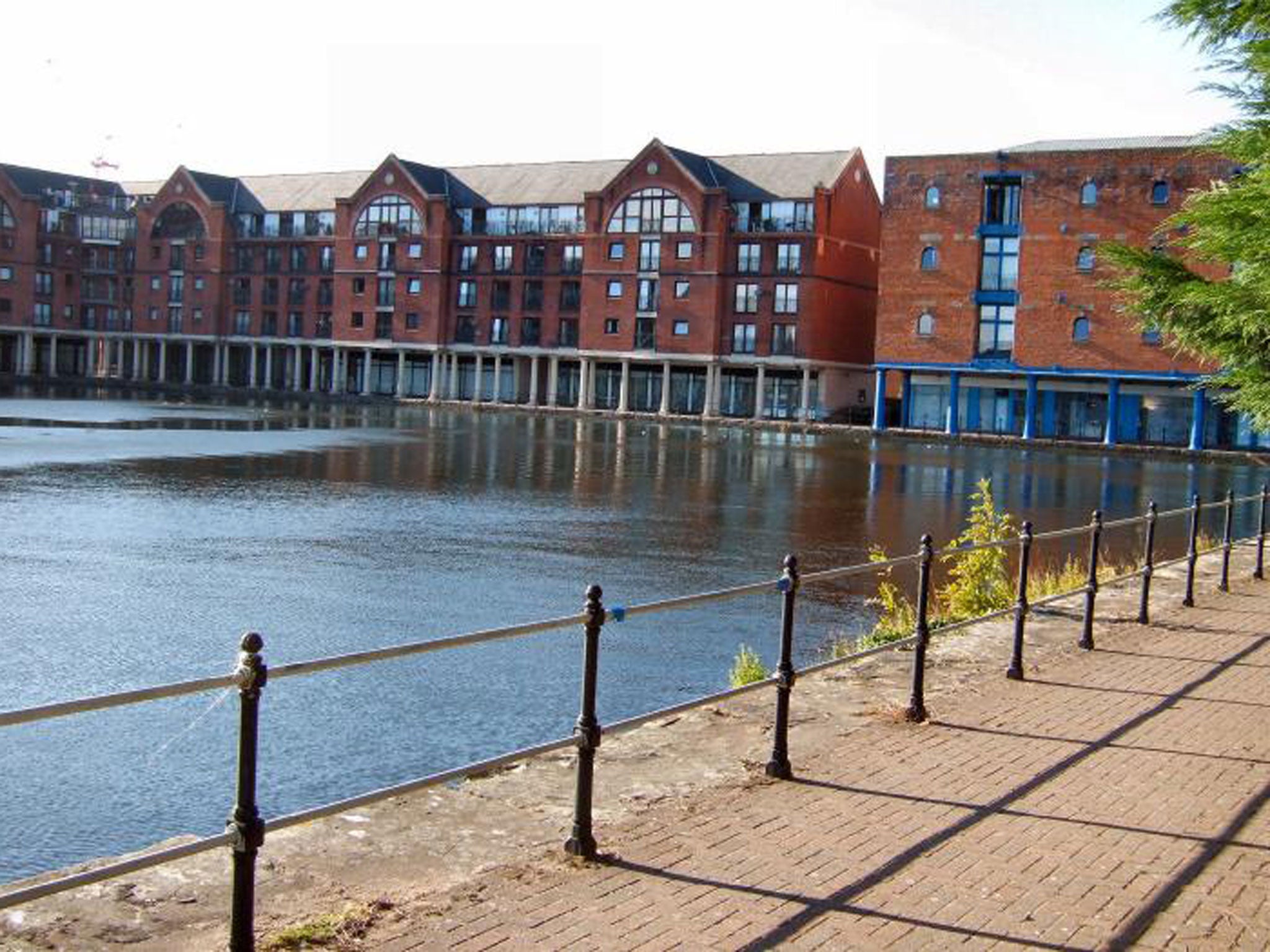 Two bedroom flat to rent at Beaufort Court, Atlantic Wharf, Cardiff CF10. On with Northwood UK at £650 pcm (£150 pw)