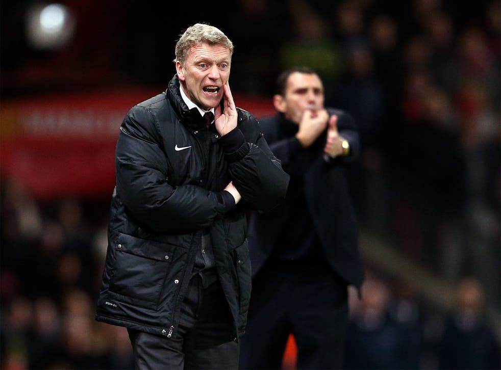 David Moyes and Gus Poyet urge their teams on as extra-time edges nearer