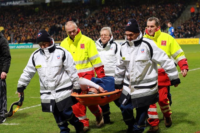 Falcao set to miss World Cup finals in Brazil after damaging his knee in a French Cup match
