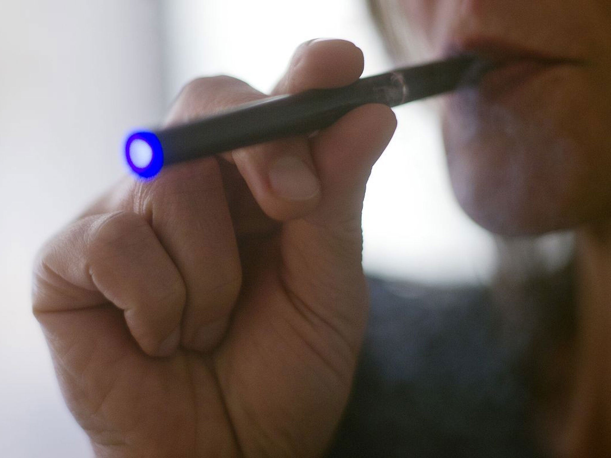 Doctors worry e-cigarettes will give youngsters a taste for nicotine