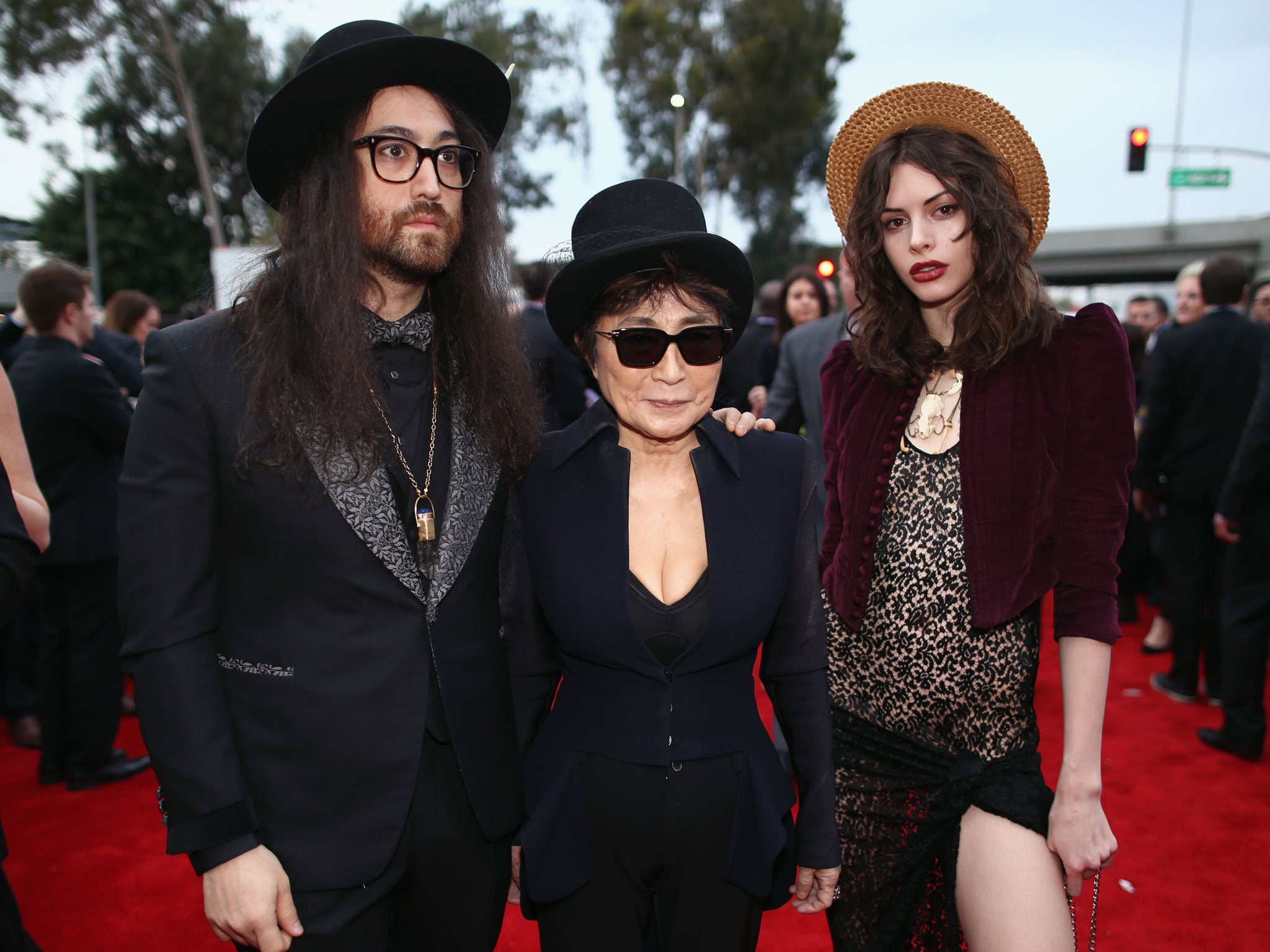 (L-R) Sean Lennon, Yoko Ono and Charlotte Kemp Muhl