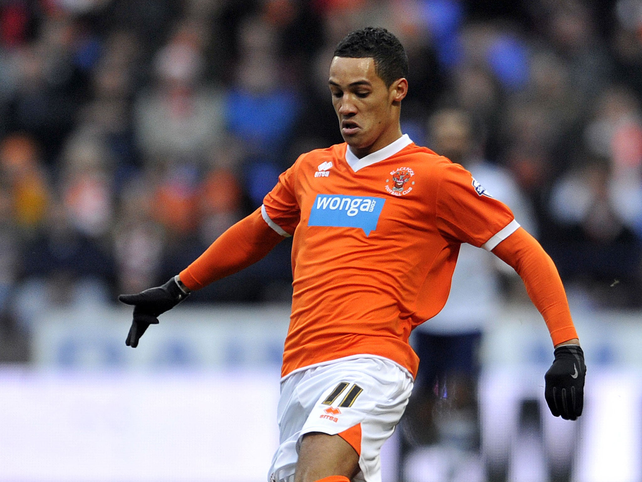 Blackpool winger Tom Ince is due to have talks with Swansea City about a possible loan move