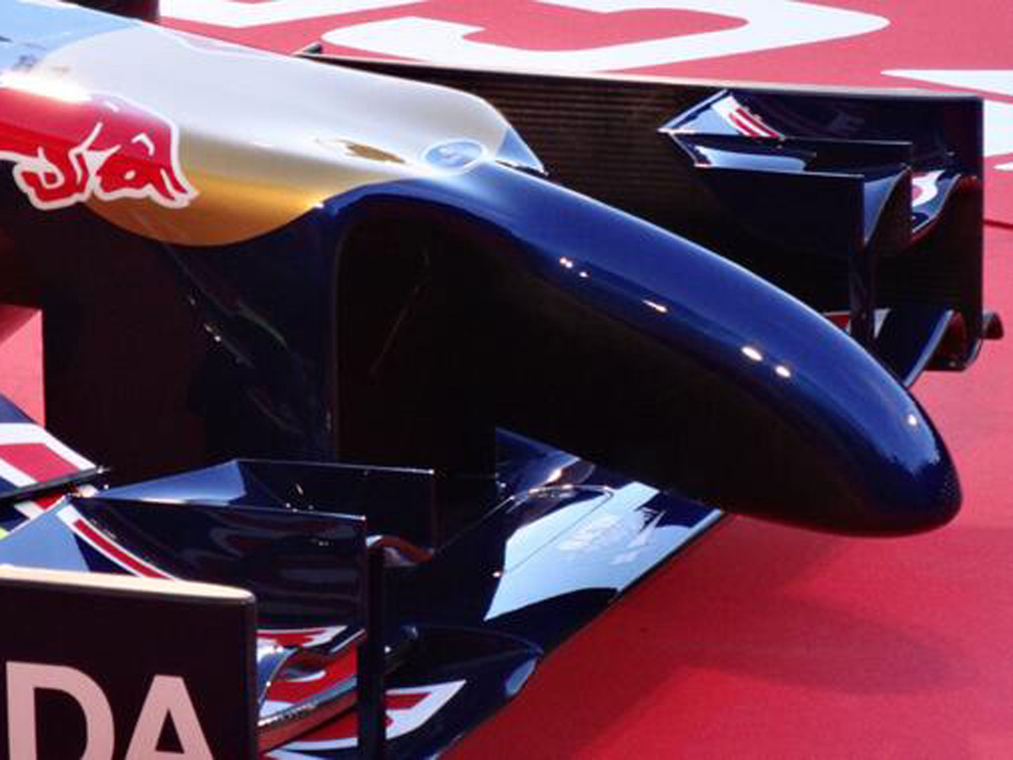 F1 Toro Rosso nose likened to a sex toy by lingerie makers Ann