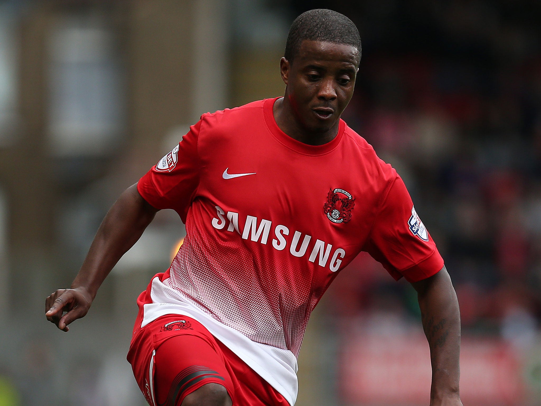 Kevin Lisbie in action for Leyton Orient