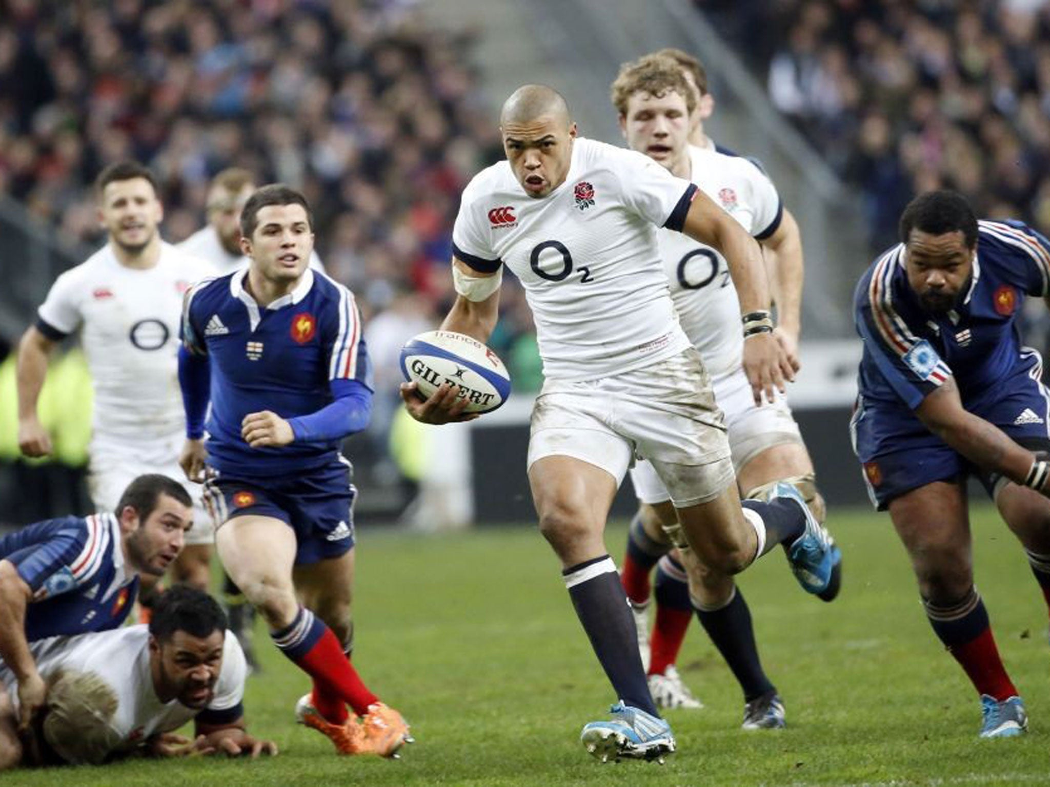 Flex Luther: Luther Burrell muscles his way through the French defence en route to his try