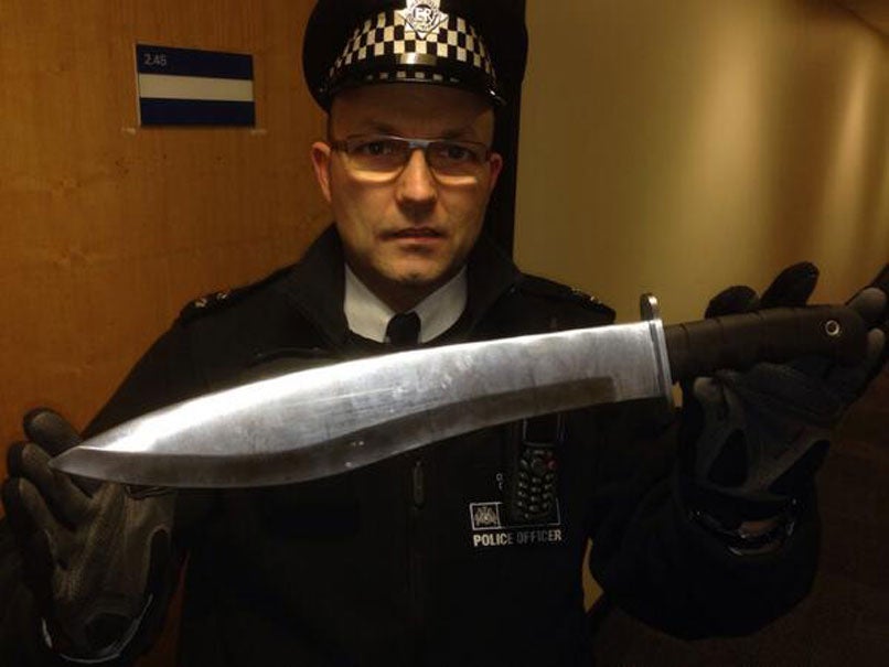 PC Osborne holds up the terrifying blade