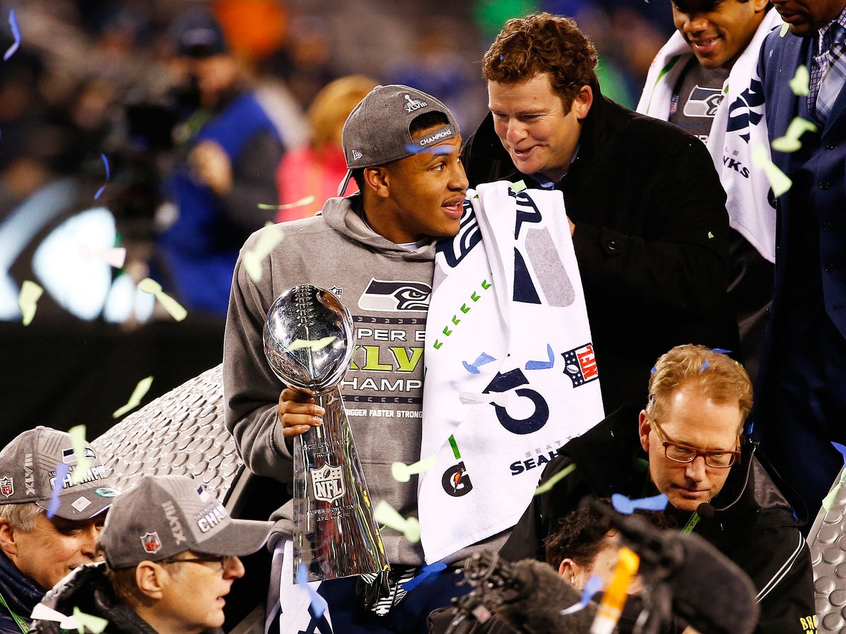 Super Bowl 2014: Seattle Seahawks linebacker Malcolm Smith interrupted  during Most Valuable Player speech by 9/11 protester, The Independent