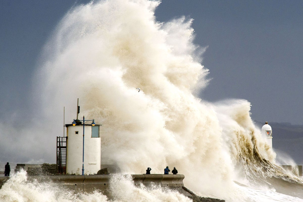 UK weather: Worst is yet to come as 'absolute monster' storm Ruth to ...
