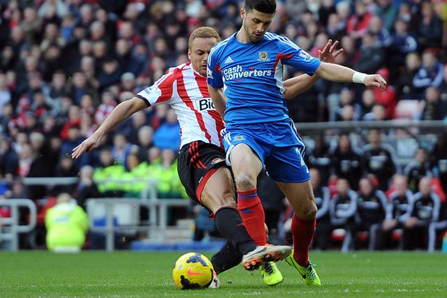 Shane Long scored his second goal in as many games for Hull in the 2-0 win over Sunderland