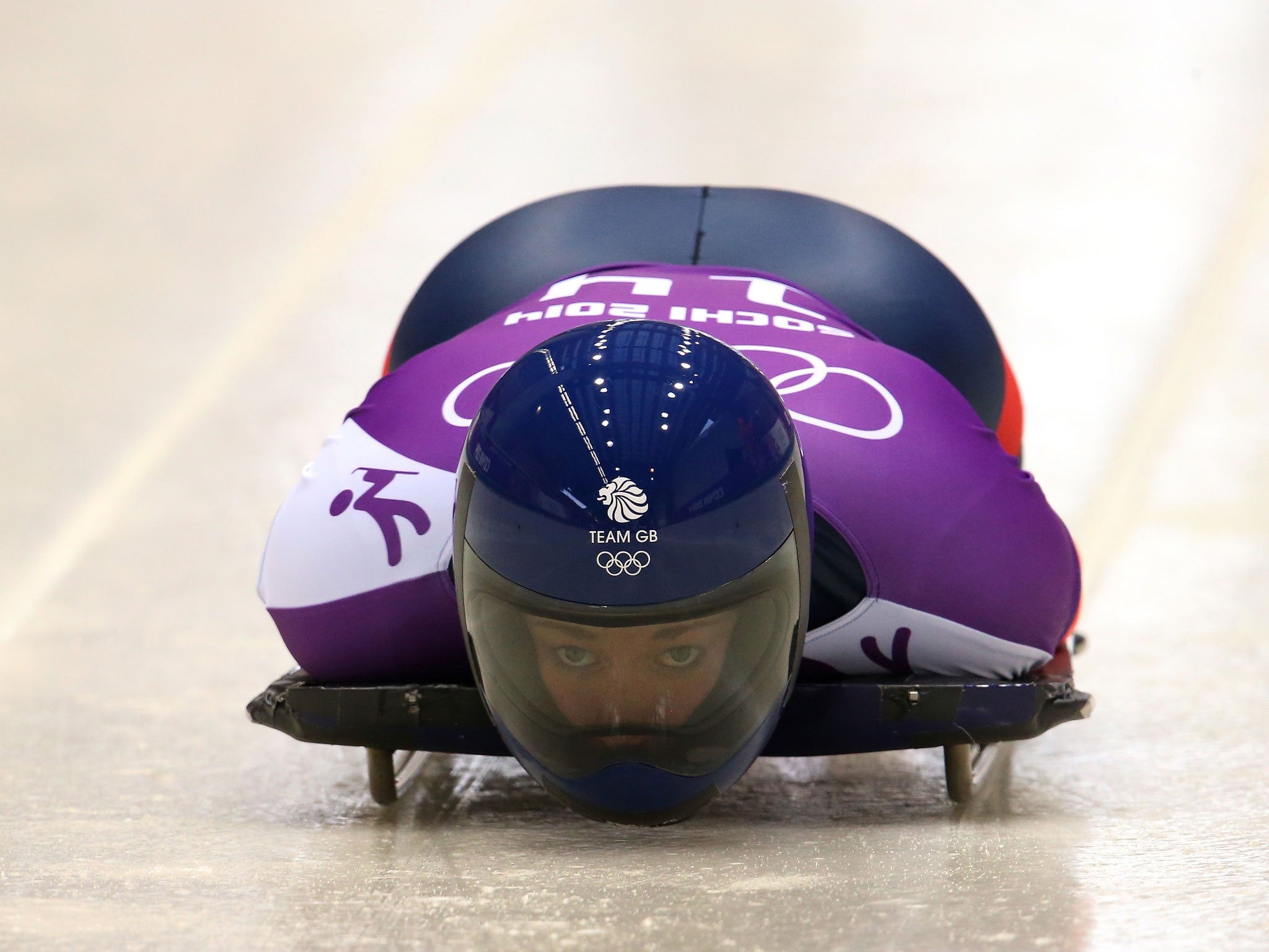 Lizzy Yarnold topped the timesheets on the opening day of training in the skeleton competition in Sochi