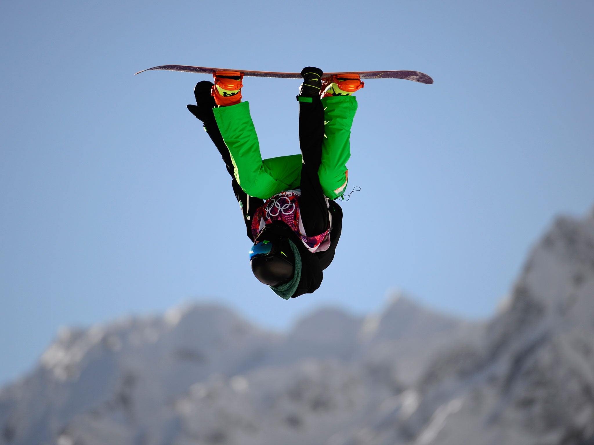 Seamus O'Connor progressed to the men's snowboard halfpipe semi-final