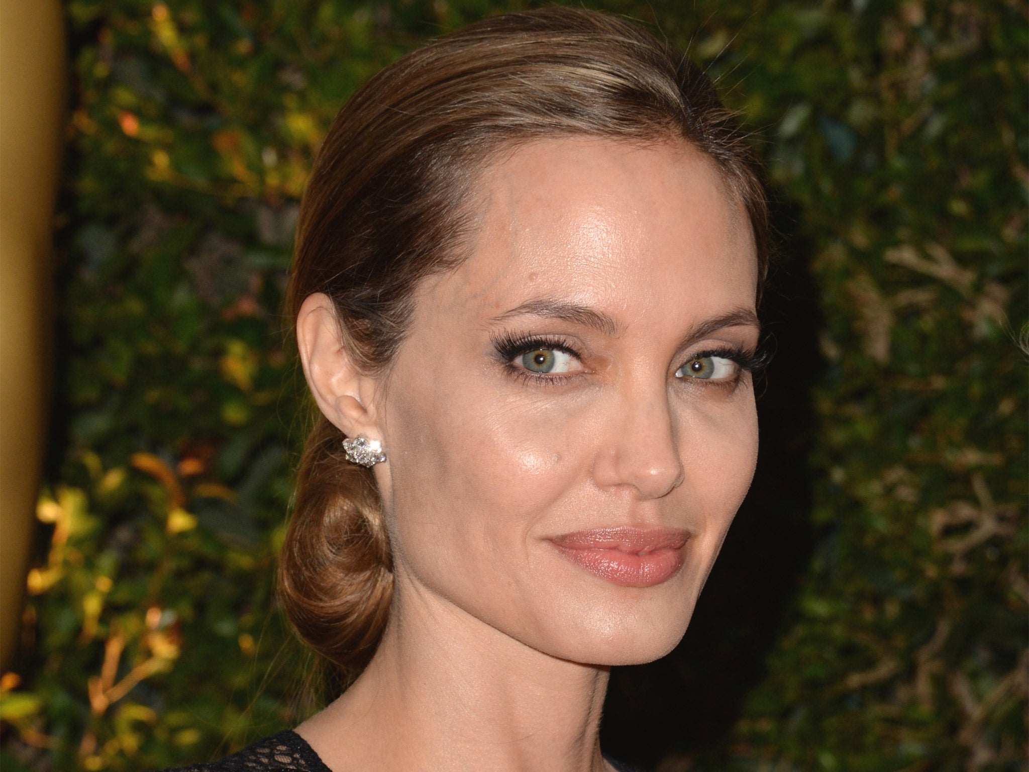 Anjelina Jolie had both breasts removed to reduce her cancer risk