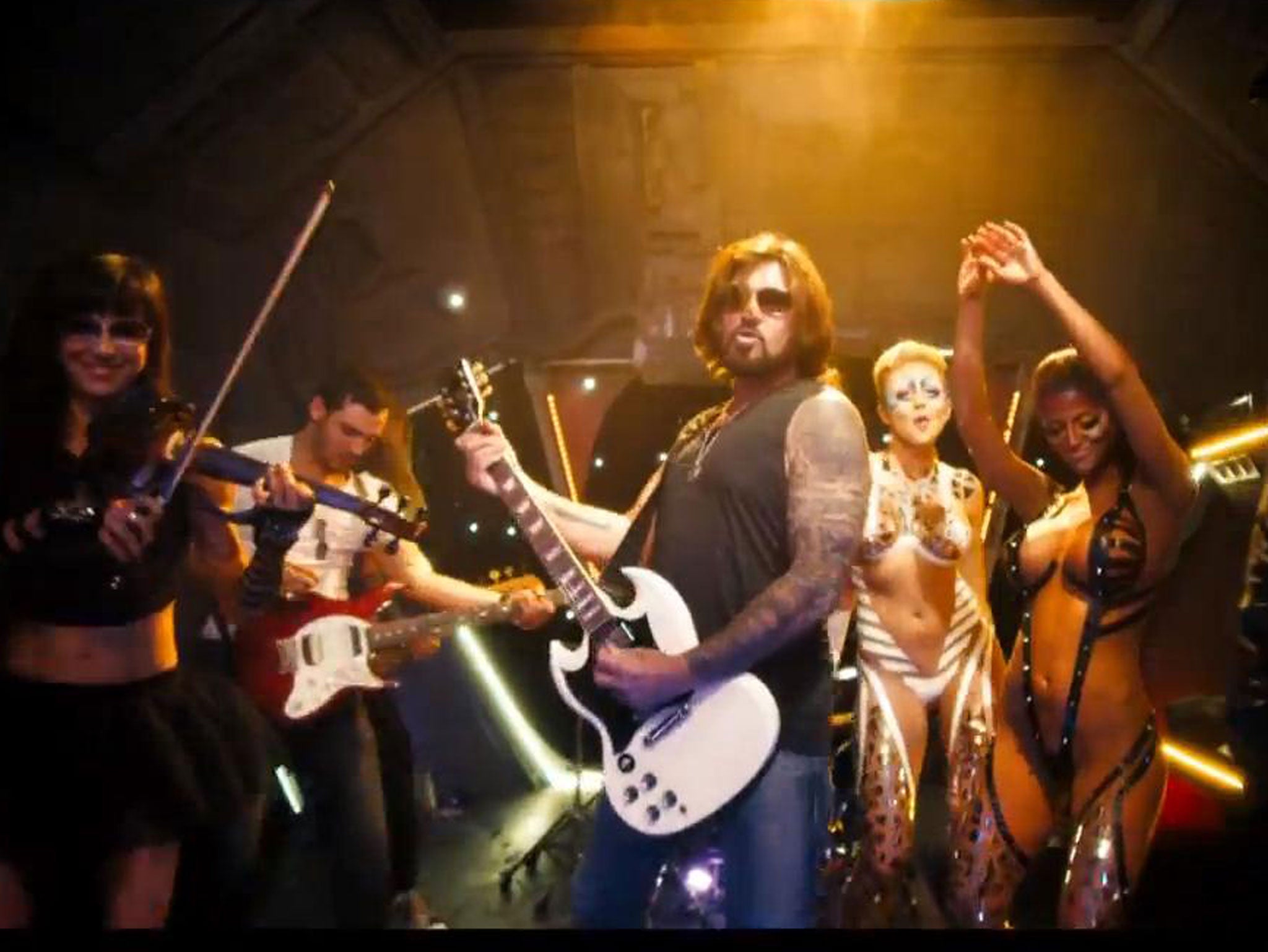 Billy Ray Cyrus in the video for the rap version of his new song 'Achy Breaky Heart'