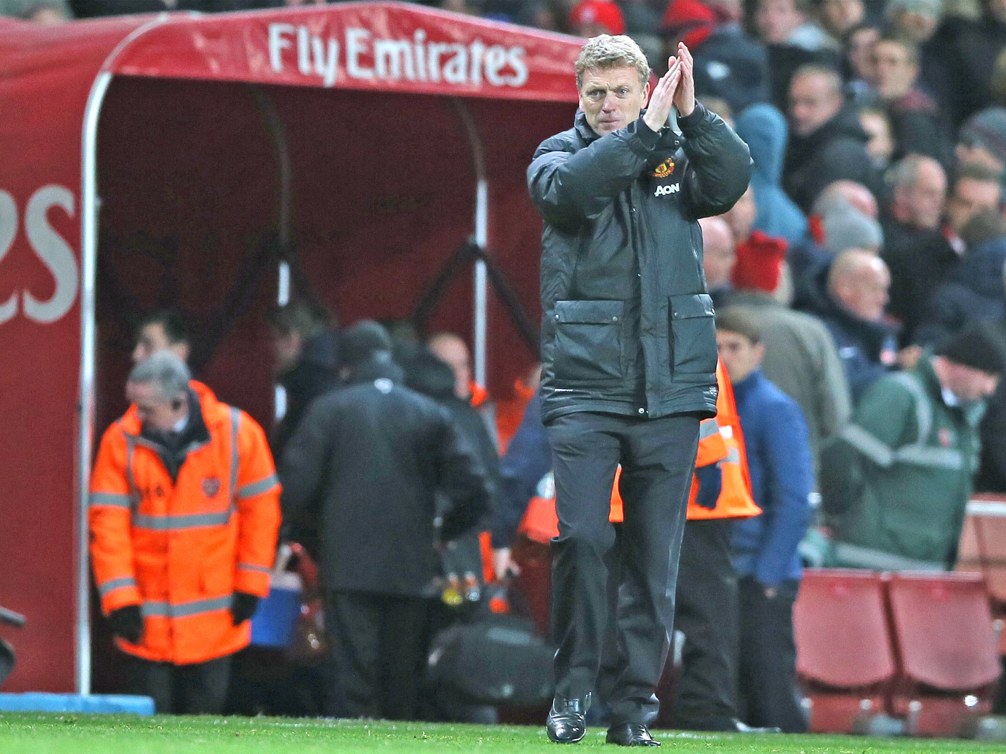 David Moyes applauds the Manchester United fans