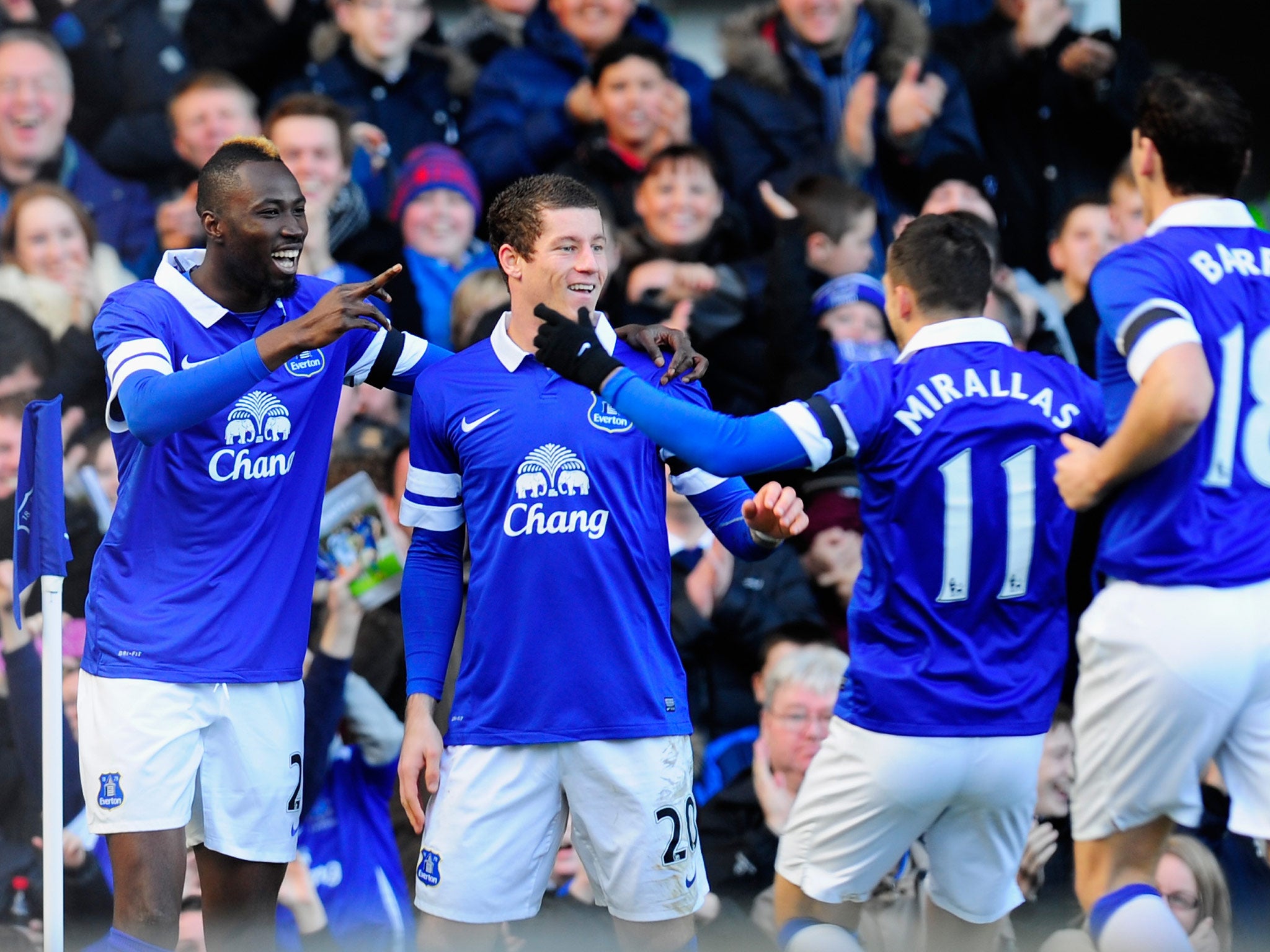 Lacina Traore celebrates scoring in the FA Cup on his debut for Everton
