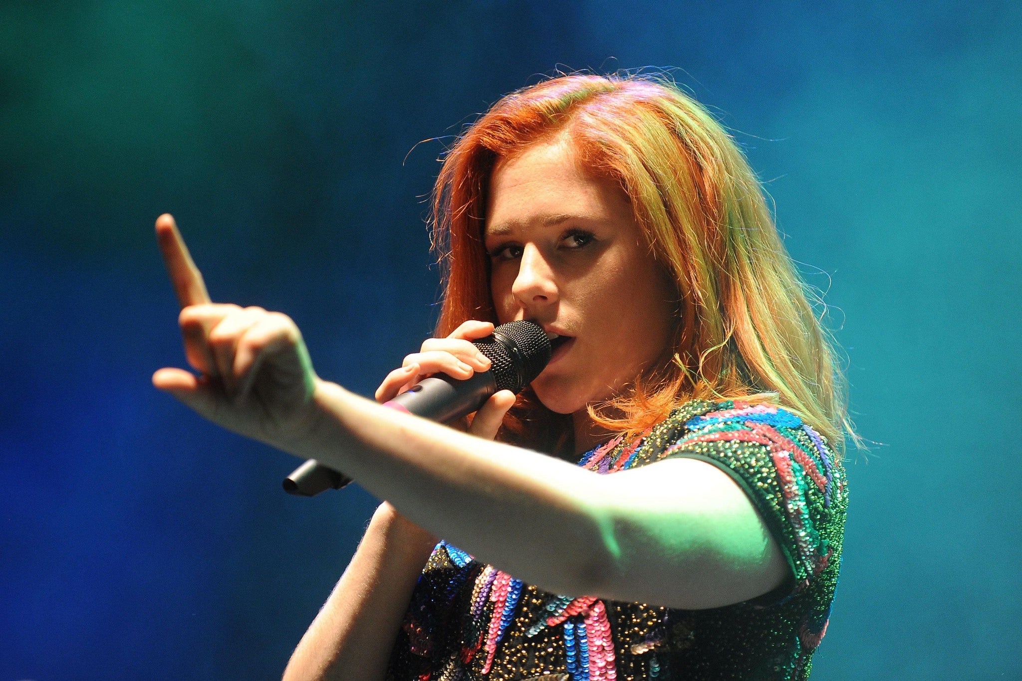 Singer Katy B has achieved her first UK number one with album 'Little Red'