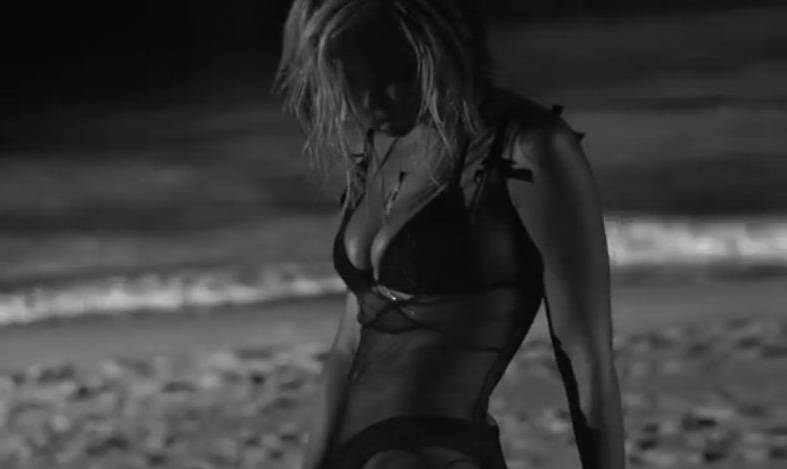 Beyonce in the Drunk In Love music video