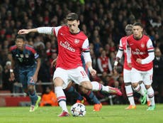 Wenger: Ozil could be like Dennis Bergkamp and never take a penalty again