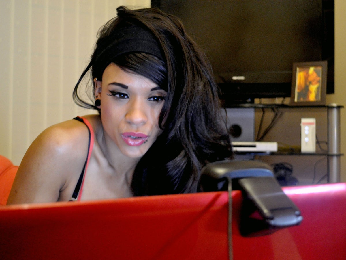 On webcam girls Webcam »