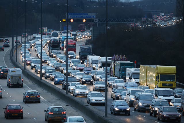 29 per cent of drivers admitted to having opened and eaten food behind the wheel