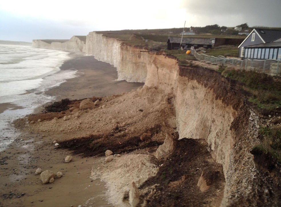 Uk Weather British Coasts Suffer Years Of Erosion In Hours Of Storms Says National Trust