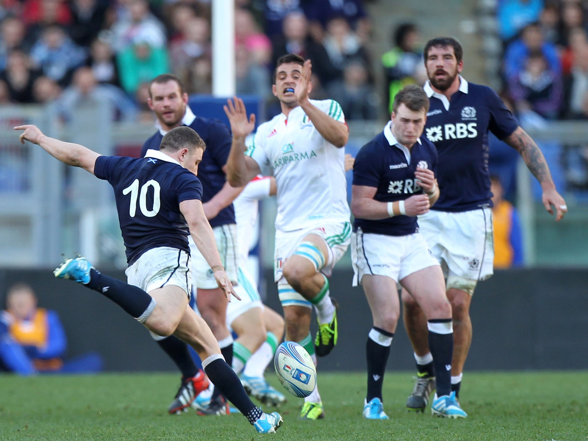 Duncan Weir scores the match-winning drop goal as Scotland beat Italy 21-20