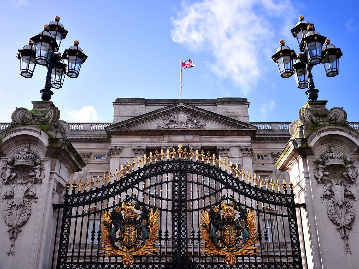 The air to the throne: Buckingham Palace has highest levels of air ...