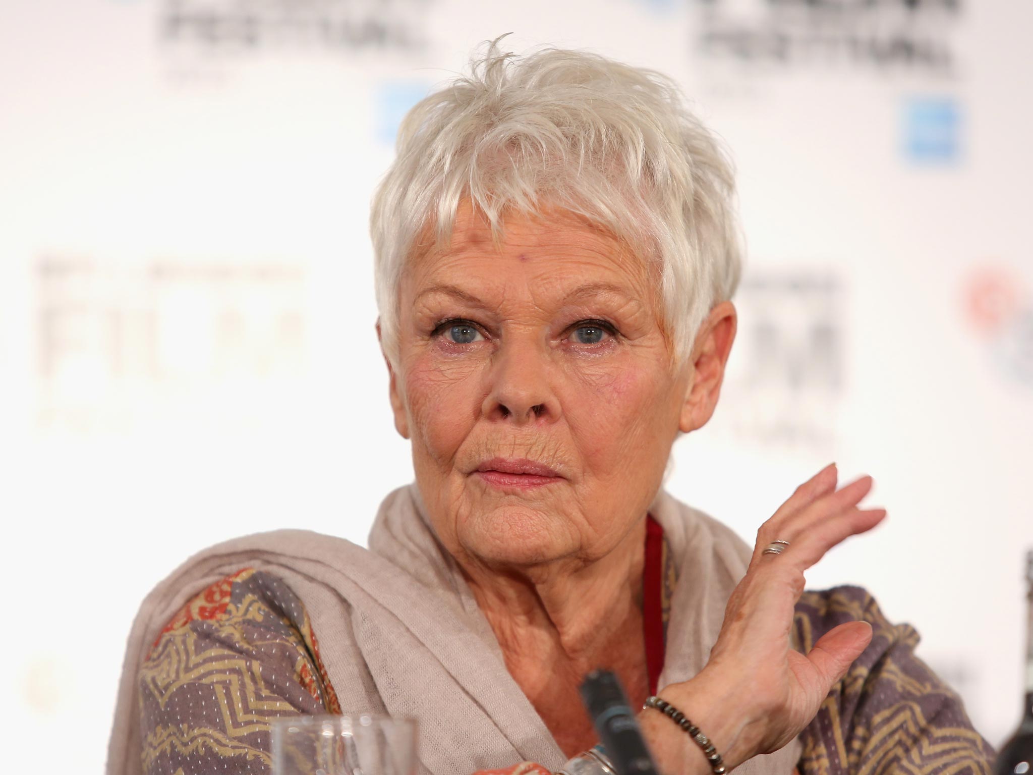 Dame Judi Dench suffers from macular degeneration