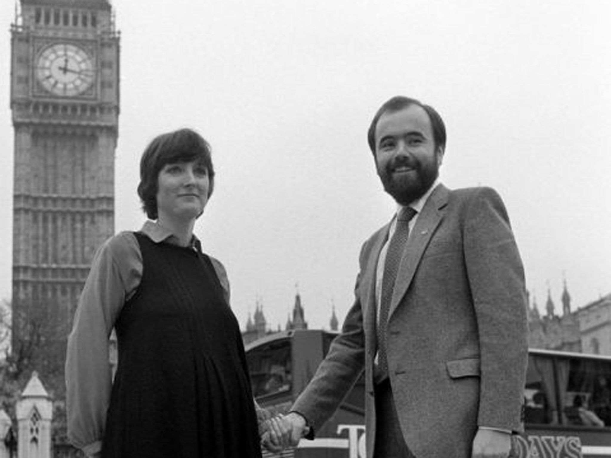 Harman and her Husband Jack Dromey outside the Houses of Parliament in 1982