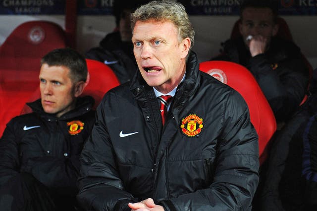 David Moyes looks on from the dug-out