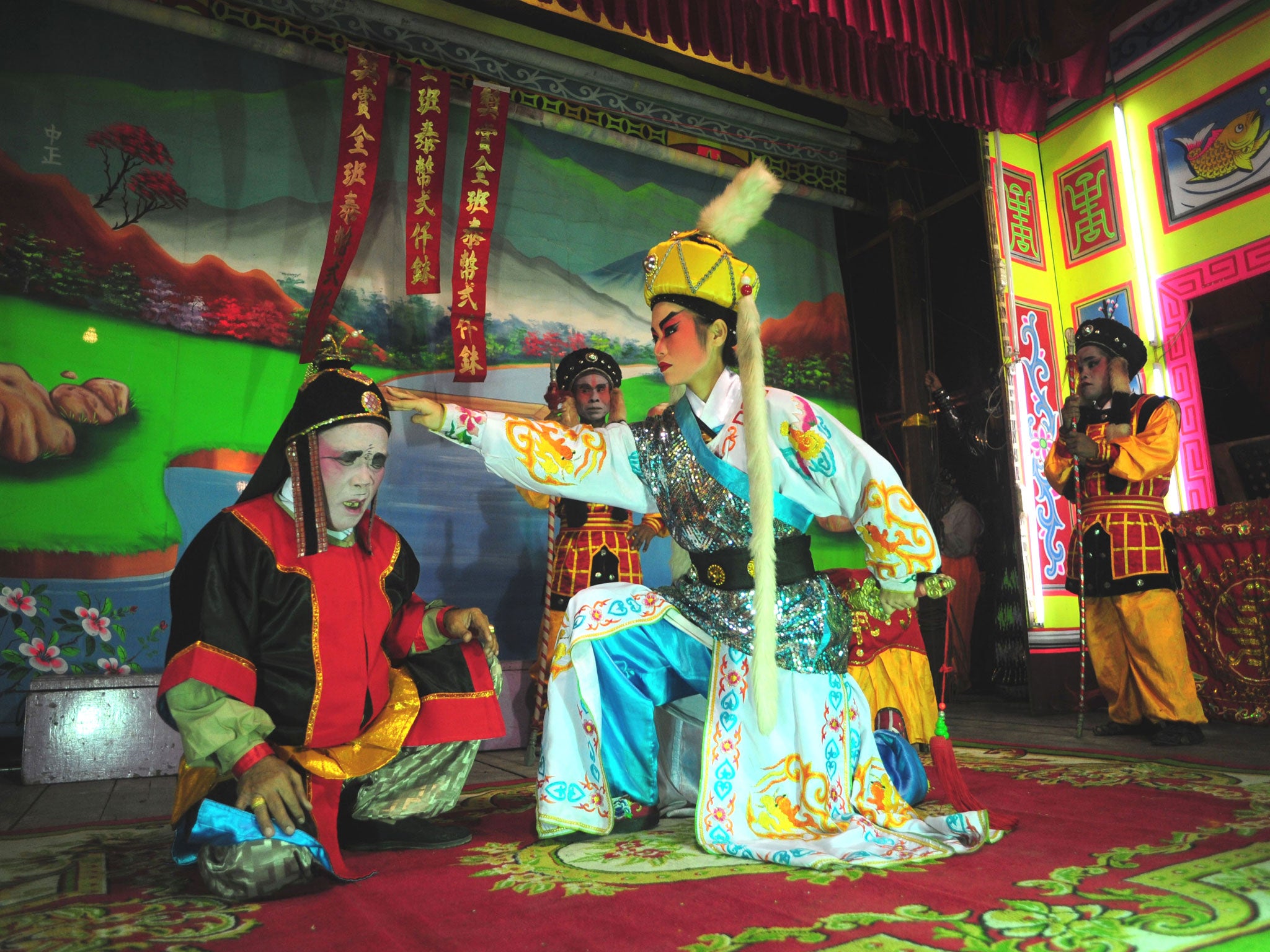 Lao Sa Jie Sung troup performs Chinese Opera in Jui Sai Yai temple in Bangkok