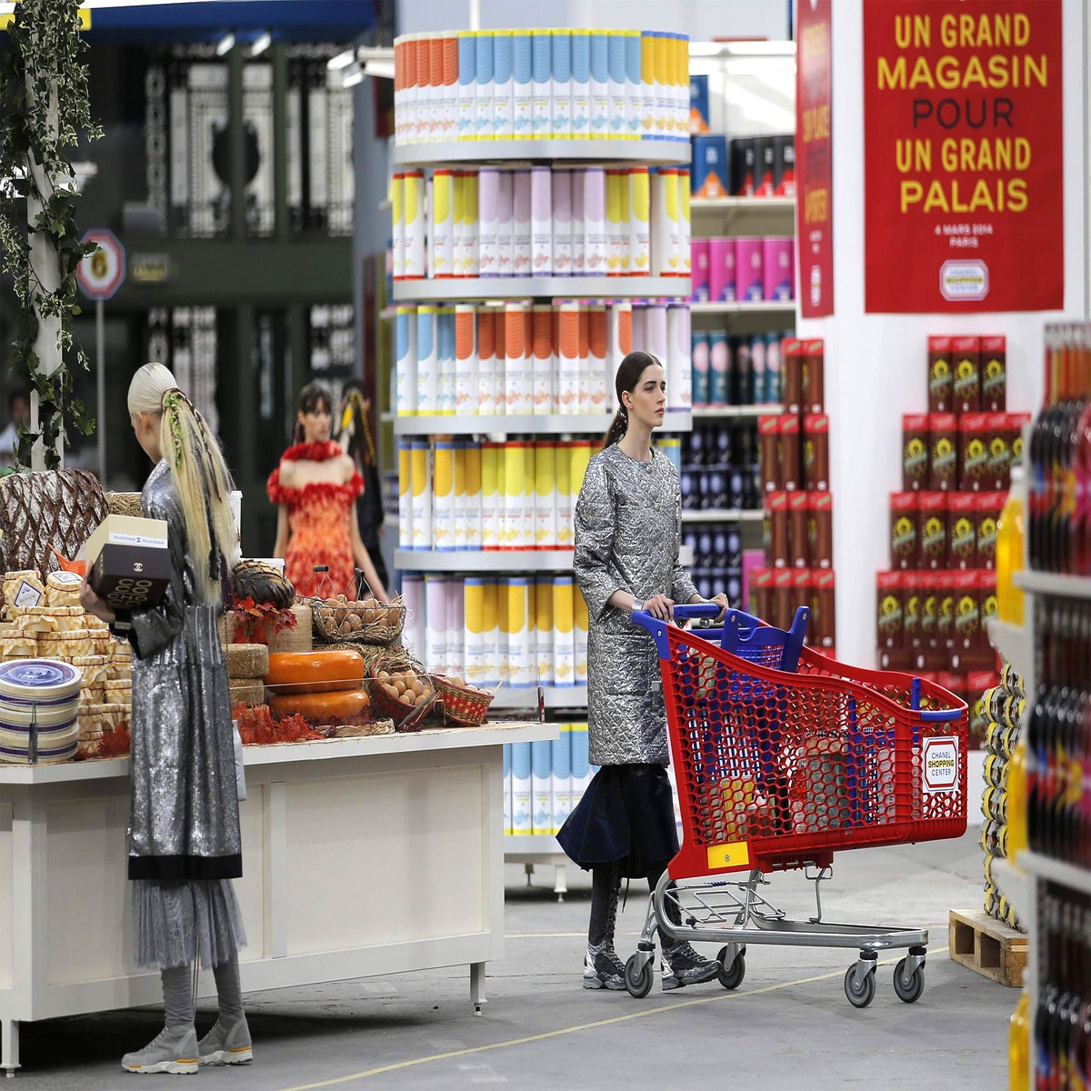 The Grocery Store, Reimagined as a Chanel Runway - Bloomberg