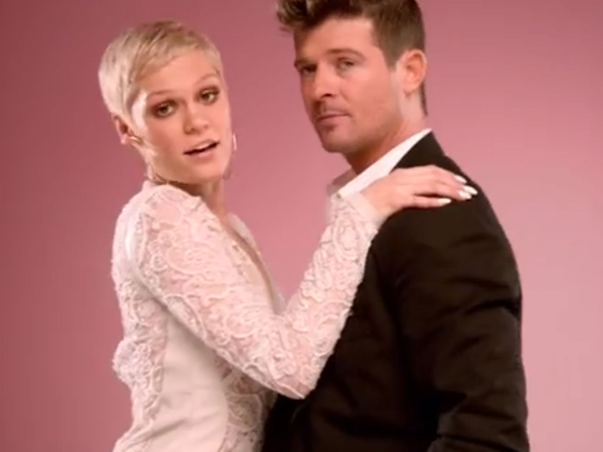 Jessie J and Robin Thicke dance together in DJ Cassidy's old-school video for 'Calling All Hearts'