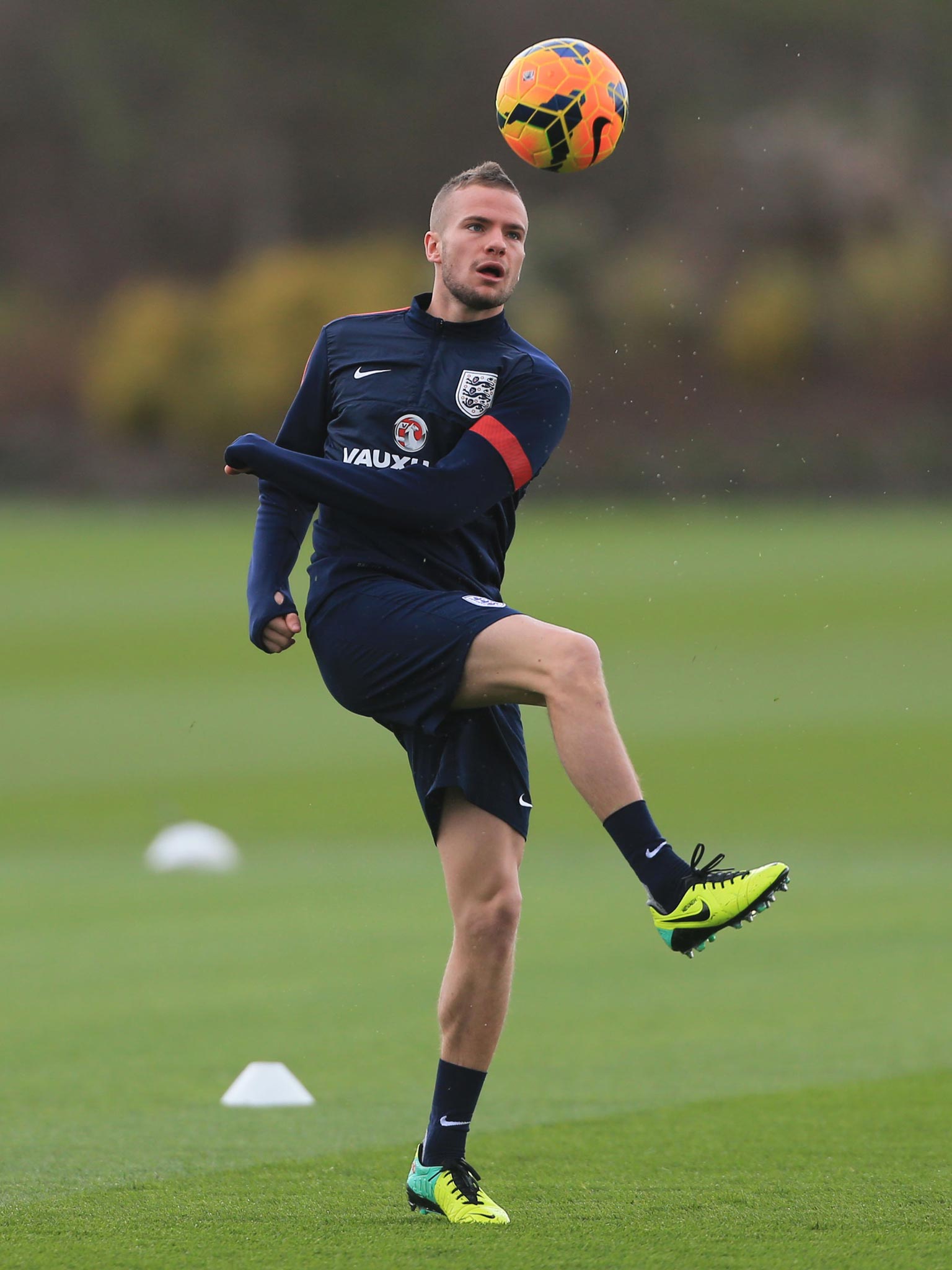 Tom Cleverley is ‘part of a new generation of outstanding talent’, says Roberto Martinez