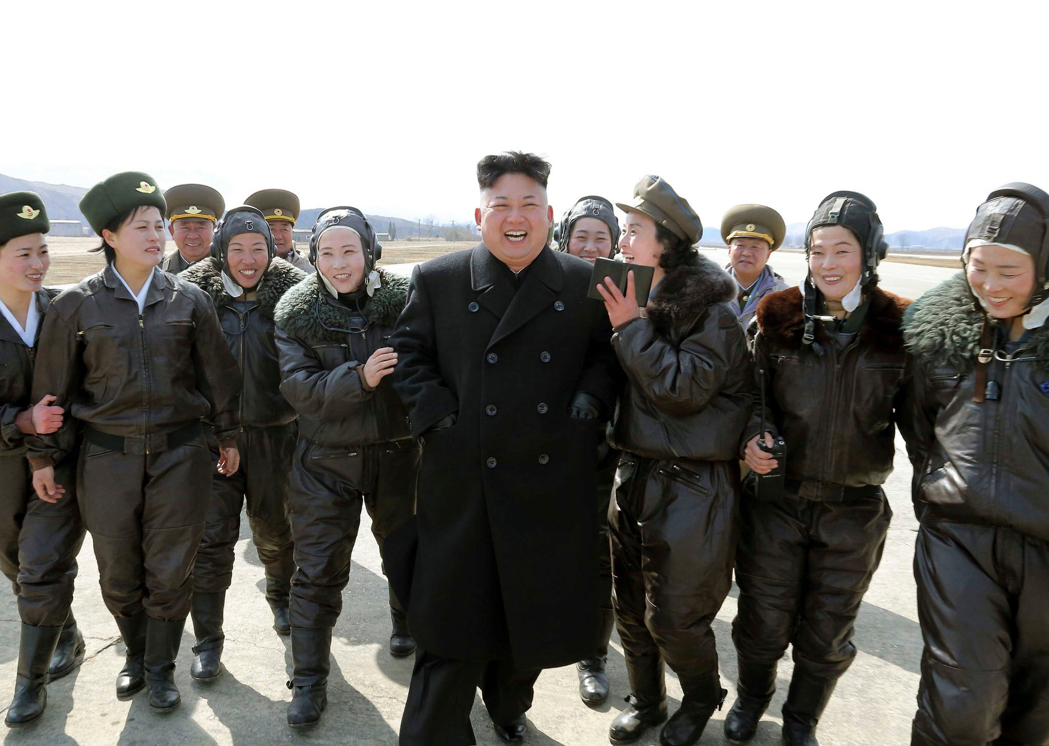 Top Un North Korean Dictator Kim Jong Un Is Maverick As He Poses