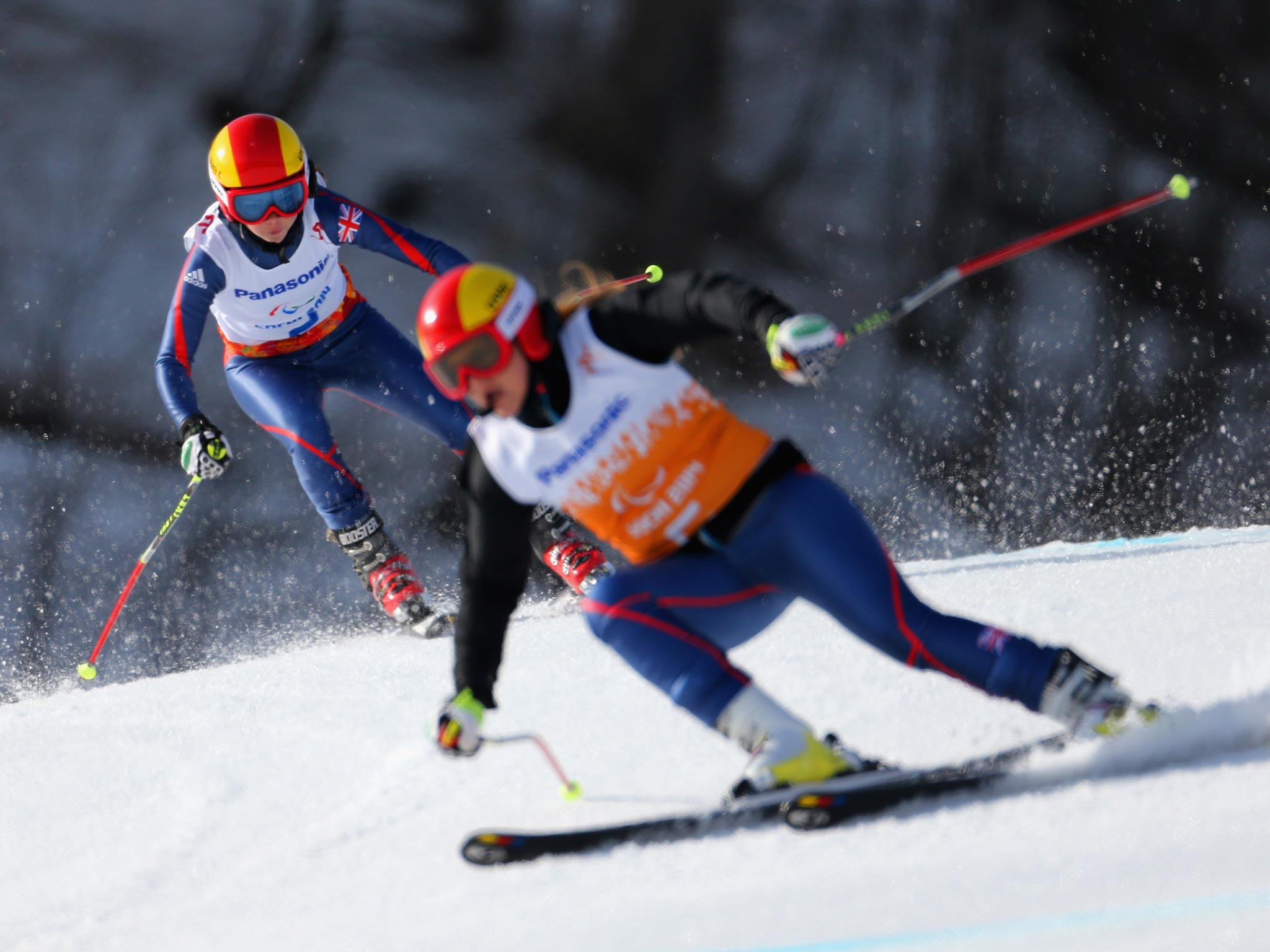 Kelly Gallagher (L) and Charlotte Evans (R) on their way to gold in the Winter Paralympics super-G
