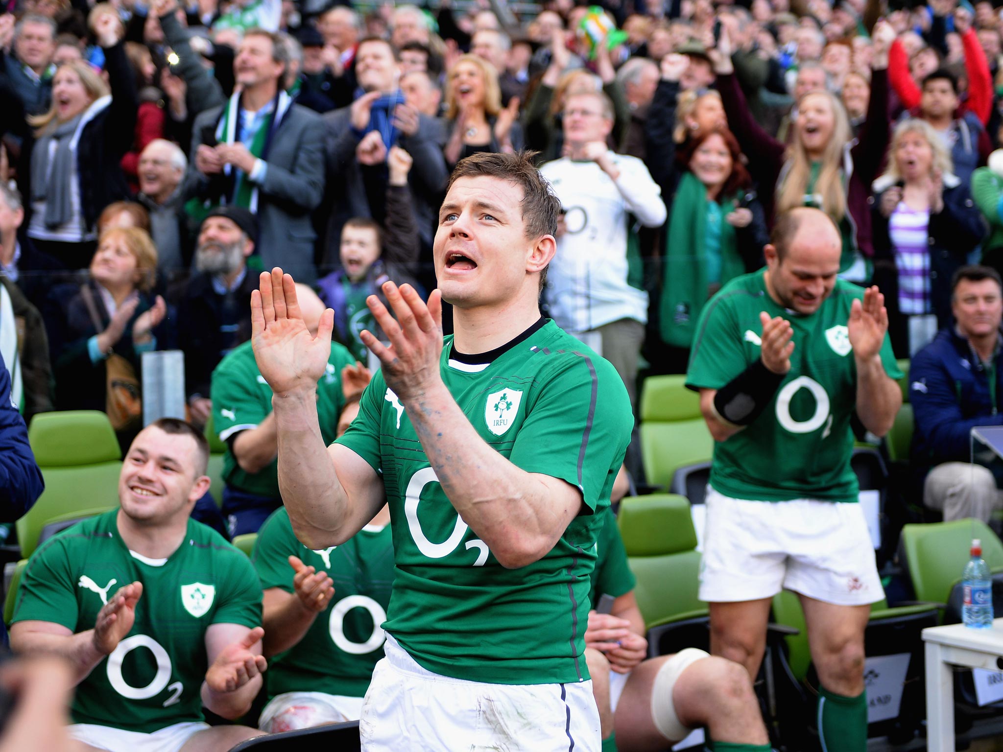 Brian O'Driscoll applauds an Ireland try in his final appearance at the Aviva Stadium