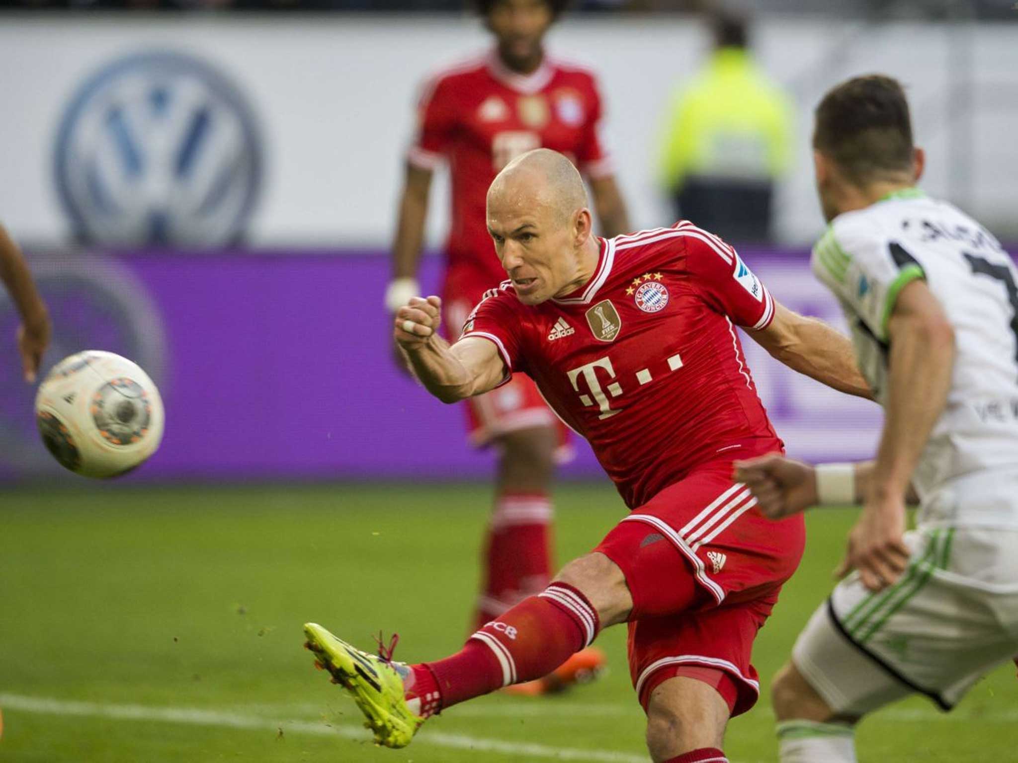 Bayern Munich's Dutch midfielder Arjen Robben shoots a goal during the German first division Bundesliga football match