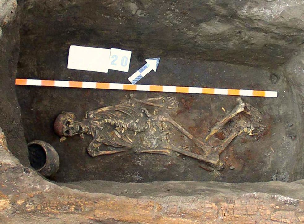 Grave with an approx. 5,000-year-old skeleton from a kurgan of the Yamnaya culture near the town Kirovograd in Ukraine