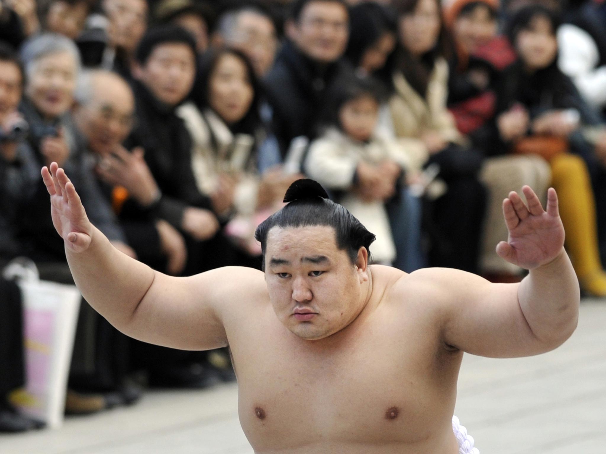 famous sumo wrestlers