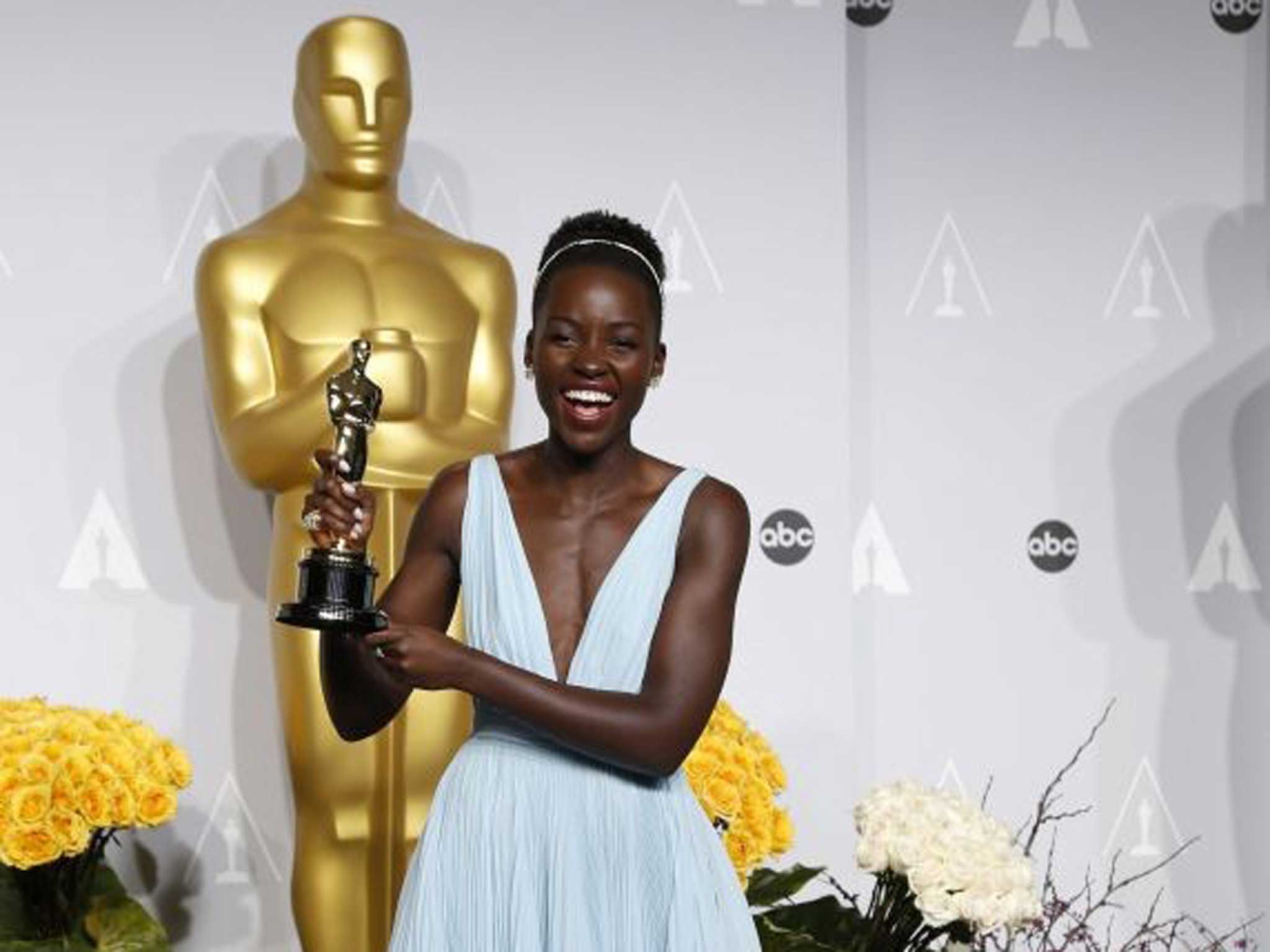 Lupita Nyong'o celebrates her Oscar's win