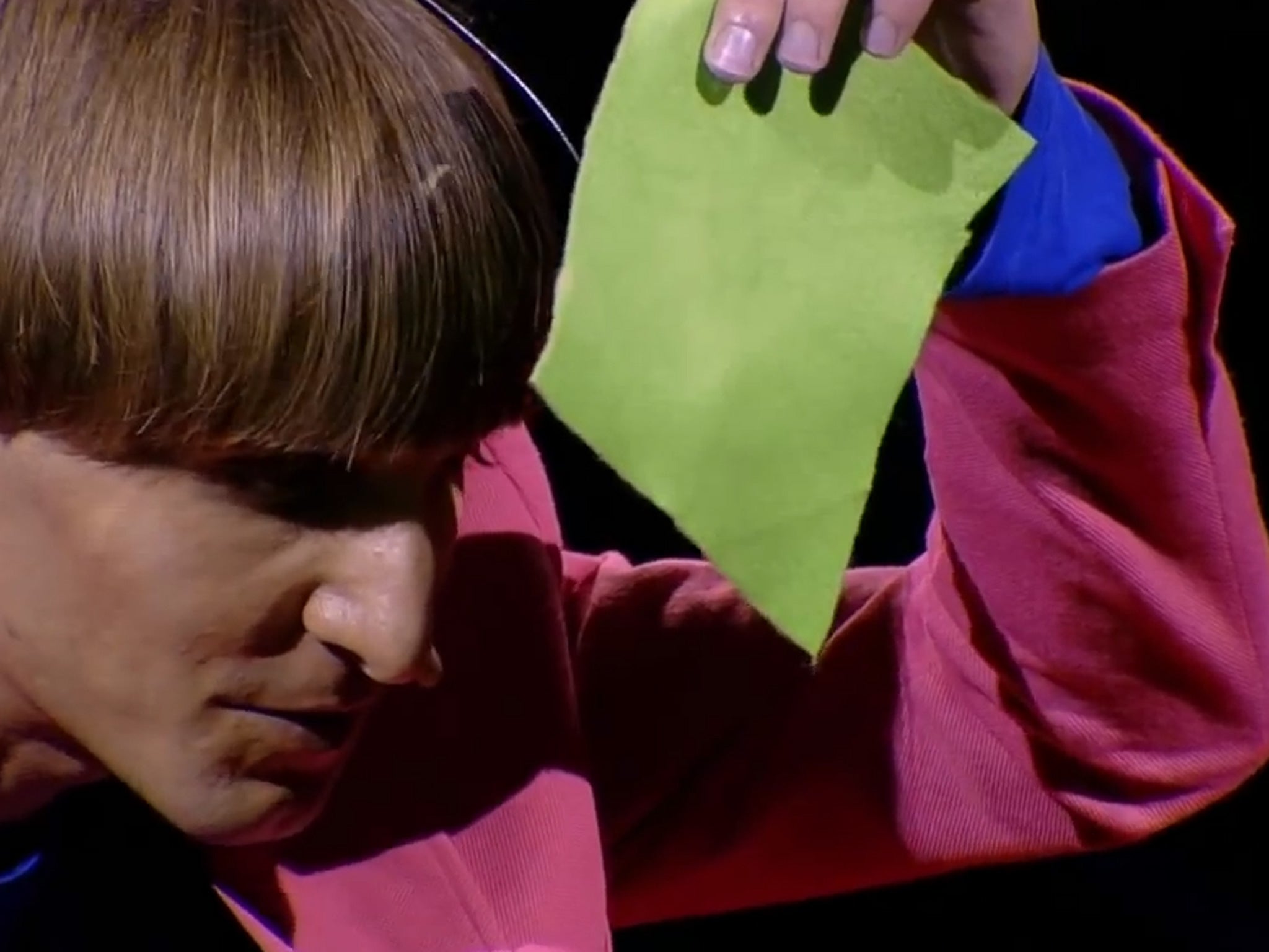 Neil Harbisson demonstrating how he can 'hear' colours