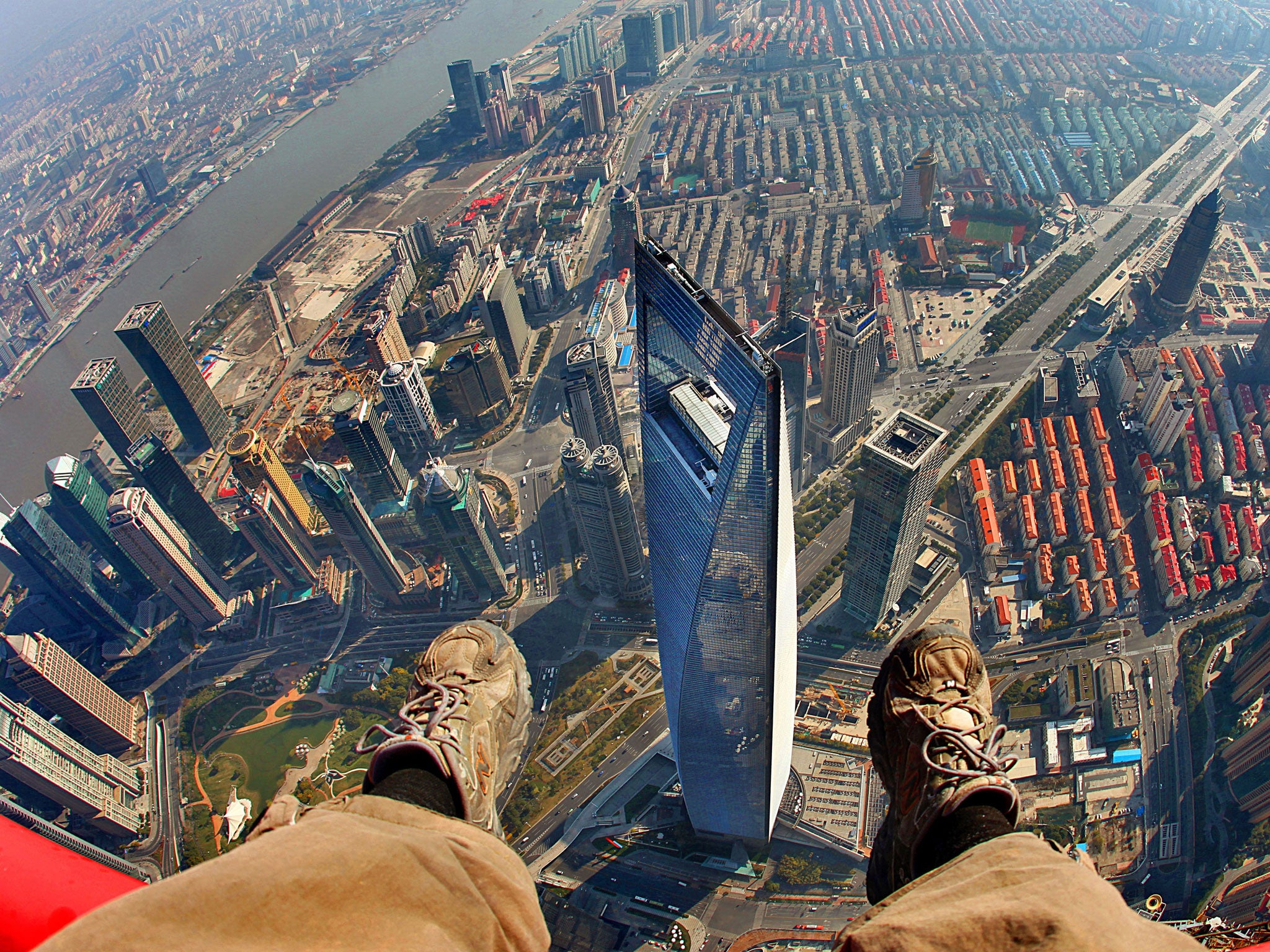 A survey has found that more Britain's suffer from fear of heights than any other phobia